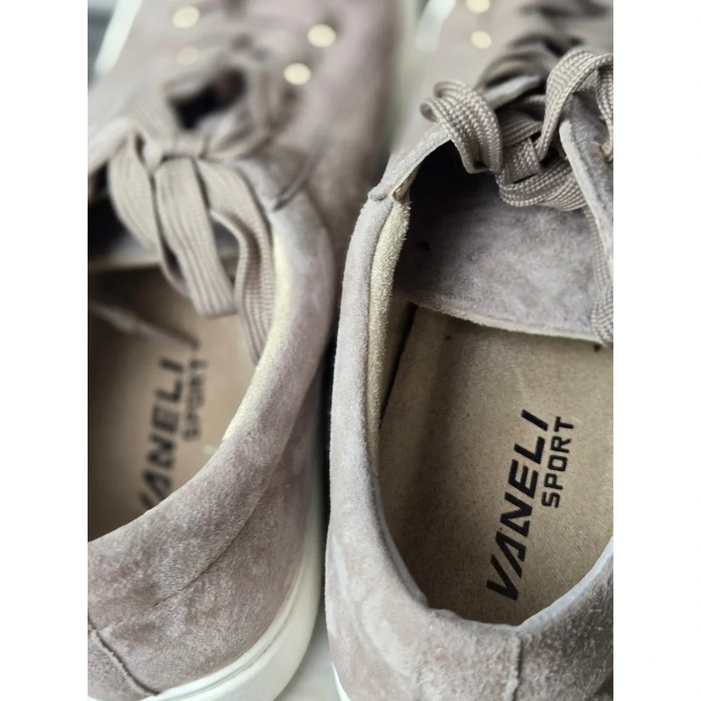 Vaneli Sport Taupe Suede Low Top Sneakers Shimmer Side Panel Womens 8M Platform